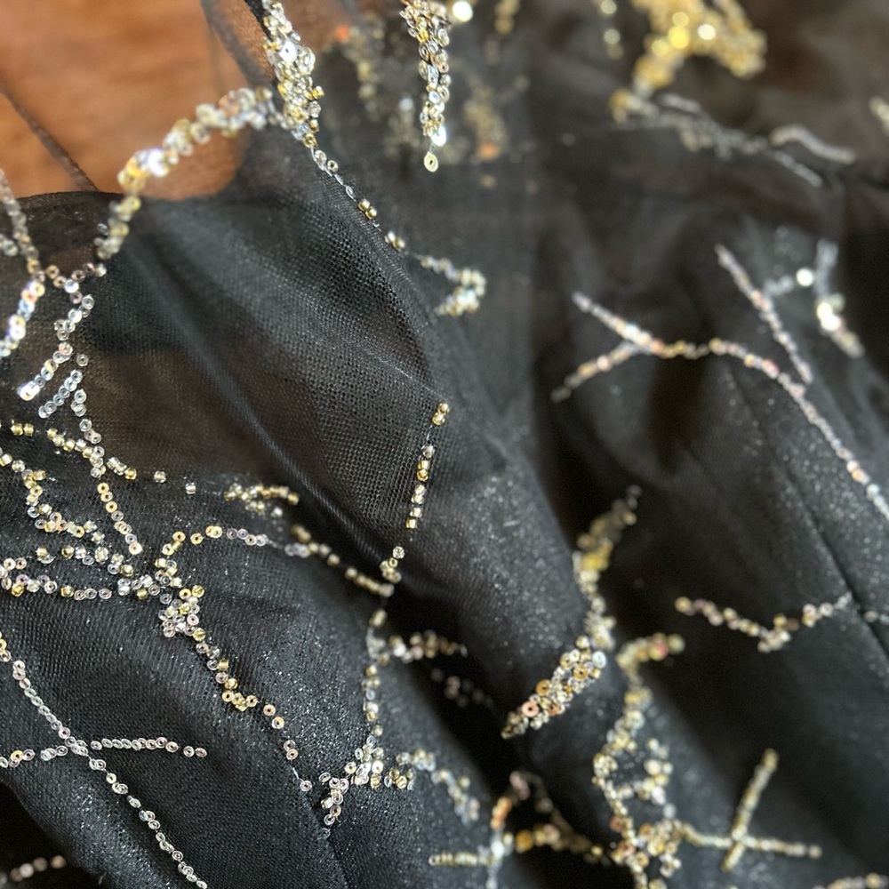 • New Listing • Rickie Freeman for Teri Jon Dress in Black and Gold - Picture 7 of 7